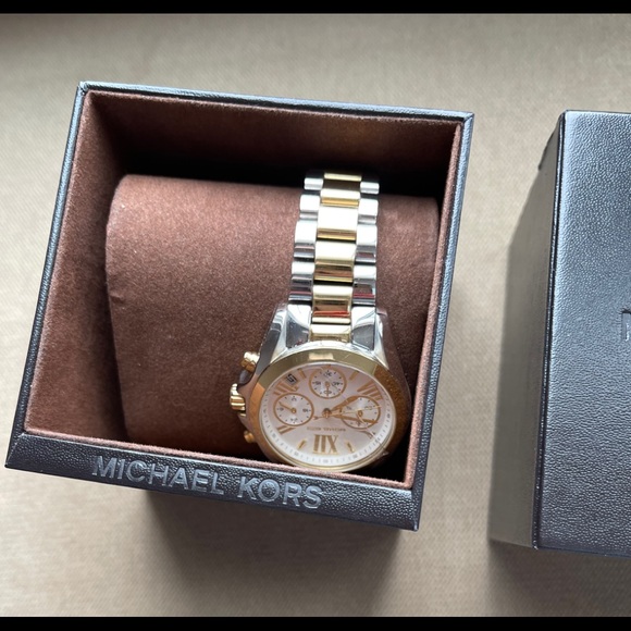 Michael Kors watch  new but no tag - Picture 3 of 7
